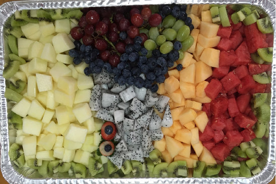 Fruits Platter D- 5kg, Big Aluminium Tray    ( L 50cm, W 30cm) 
Mixed fruits: 
Watermelon|white Dragon fruit|Rockmelon|Honeydew|Grapes
Deco: Blueberry & Kiwi